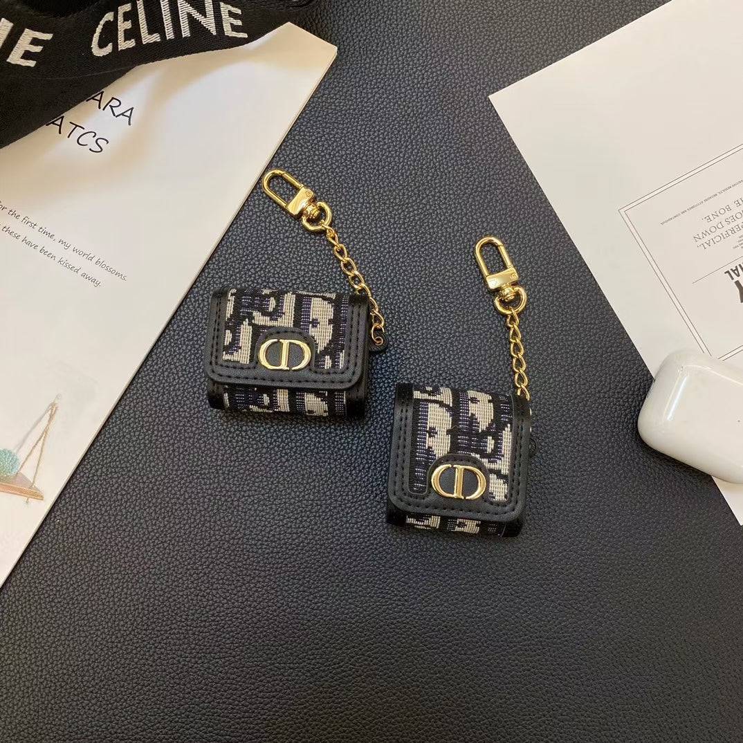 Luxury AirPods Case with Elegant Chain