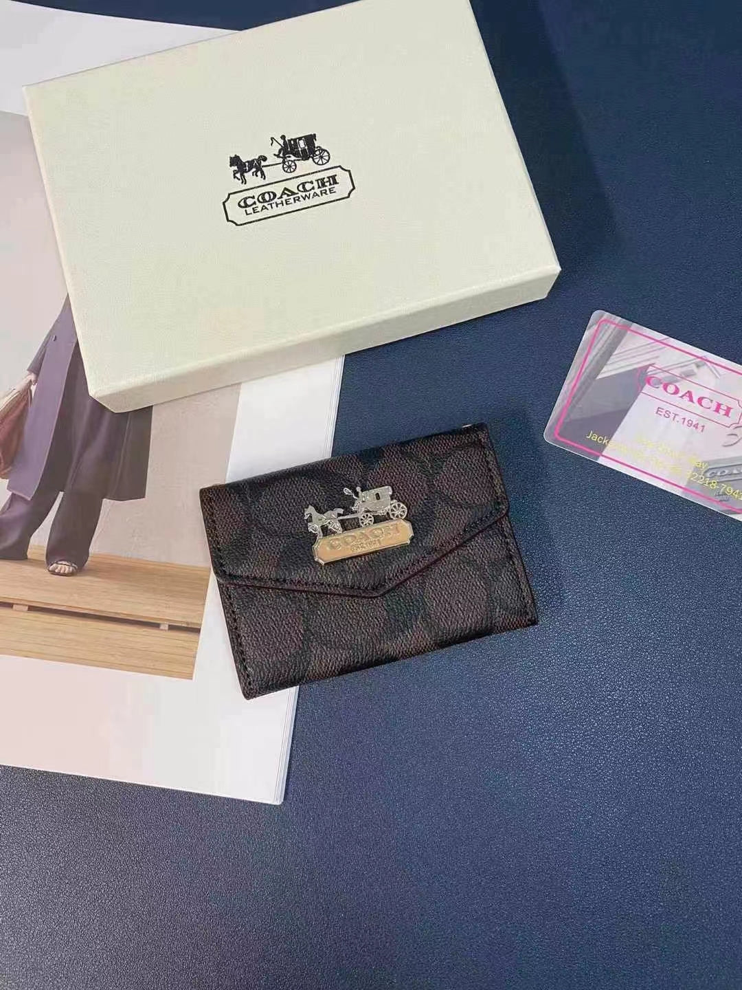 Elegant Wallet – Timeless Style & Functionality