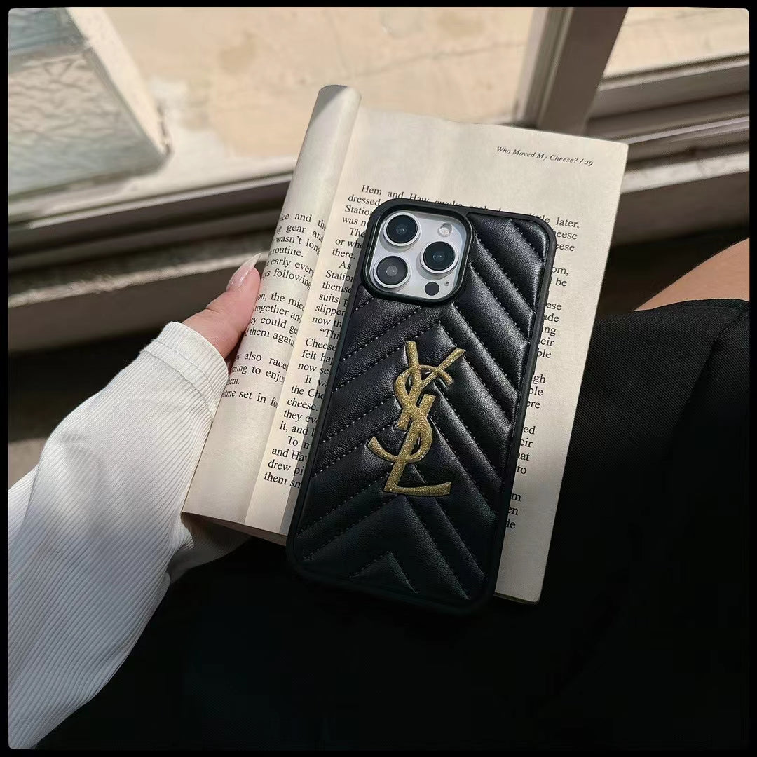 Elegant iPhone Case – Luxury Design & Full Protection