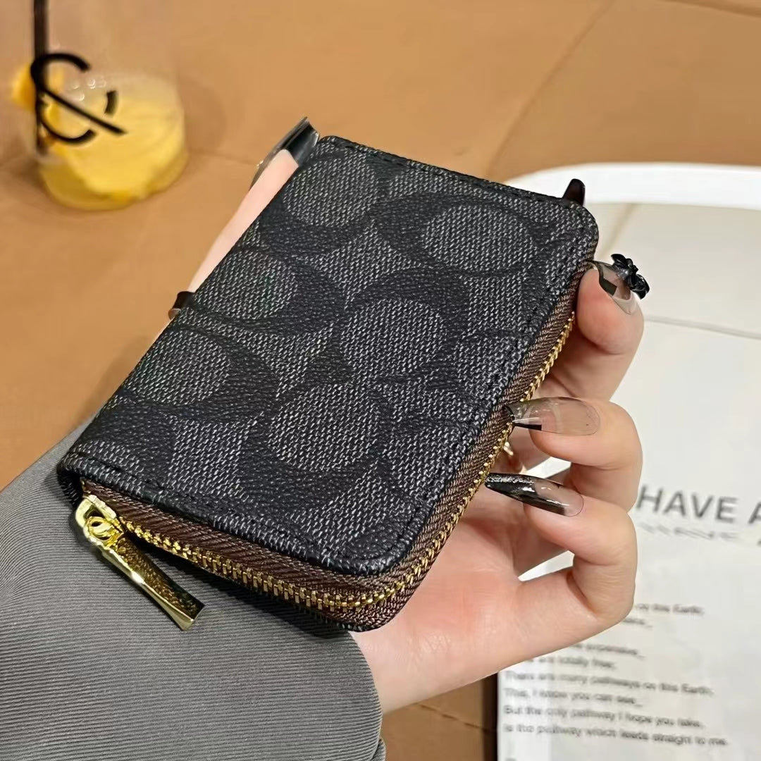 Compact Wallet ID Card Holder – Timeless Elegance
