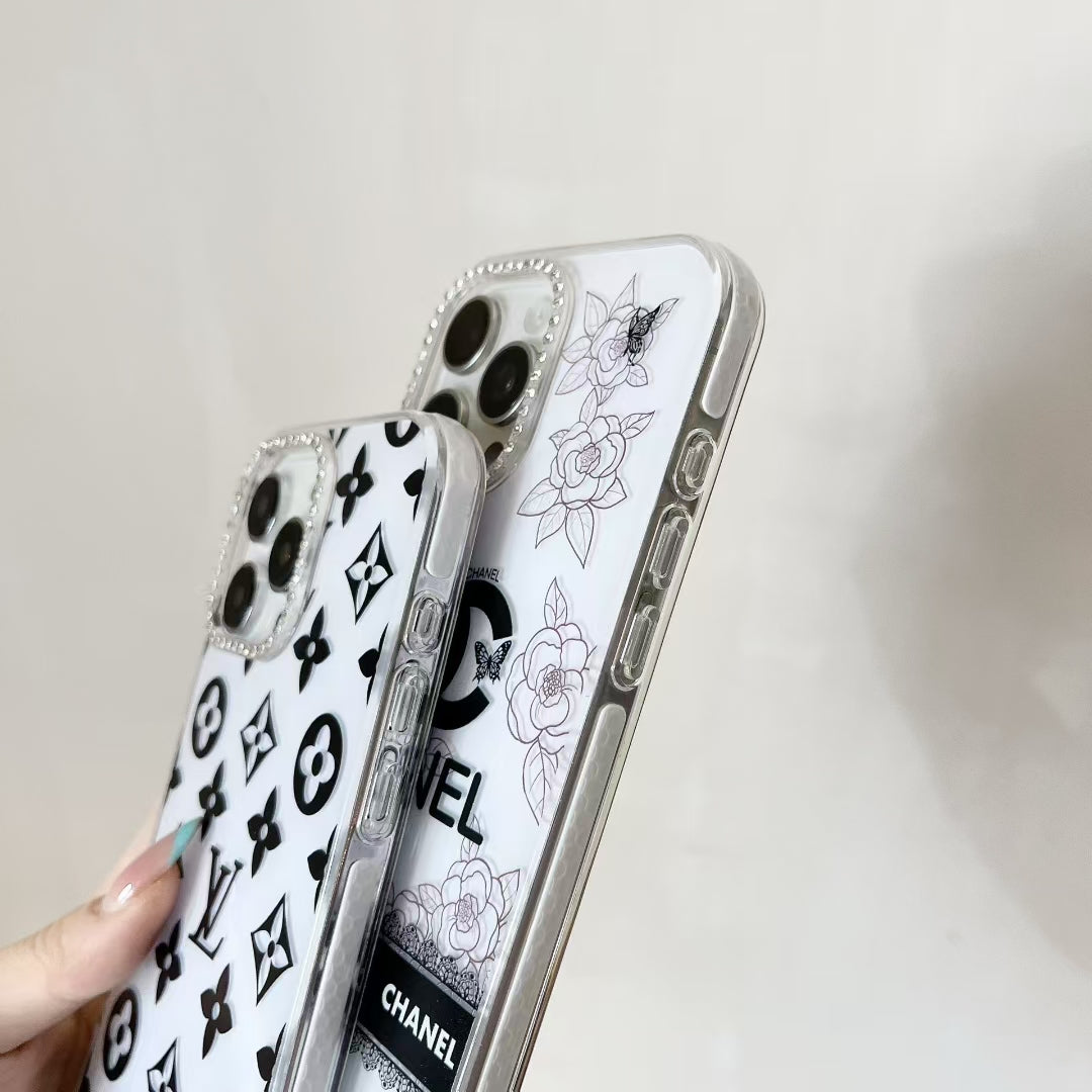 IPhone 16 Pro Max Case With Hand Chain