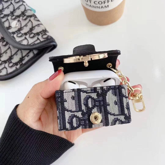 Luxury AirPods Case with Elegant Chain