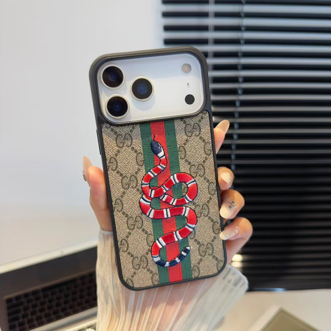 Gucci Snake IPhone 17 Case