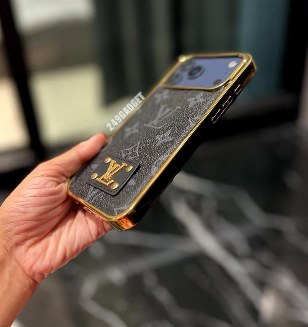 Luxury Phone Case for iPhone 17 / 16 & more – Elegant Daily Protection