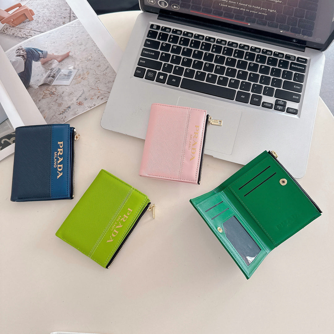 Card Holder With Zip