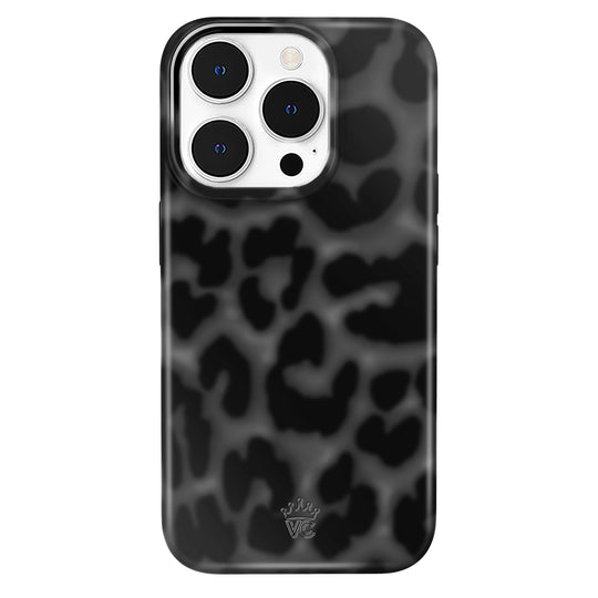 It Girl Black Leopard iPhone Case – Aesthetic Shockproof Phone Cover