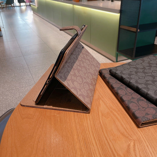 Premium Classic Apple iPad Tablet Case