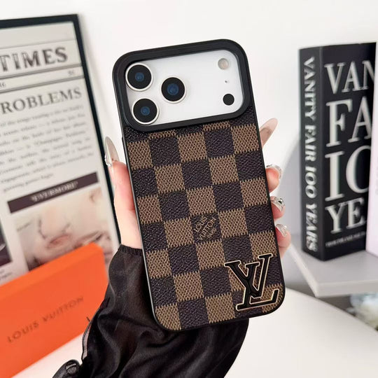 Luxury iPhone Case for iPhone 17 / 16 / 15 / 14 – Premium Designer Cover