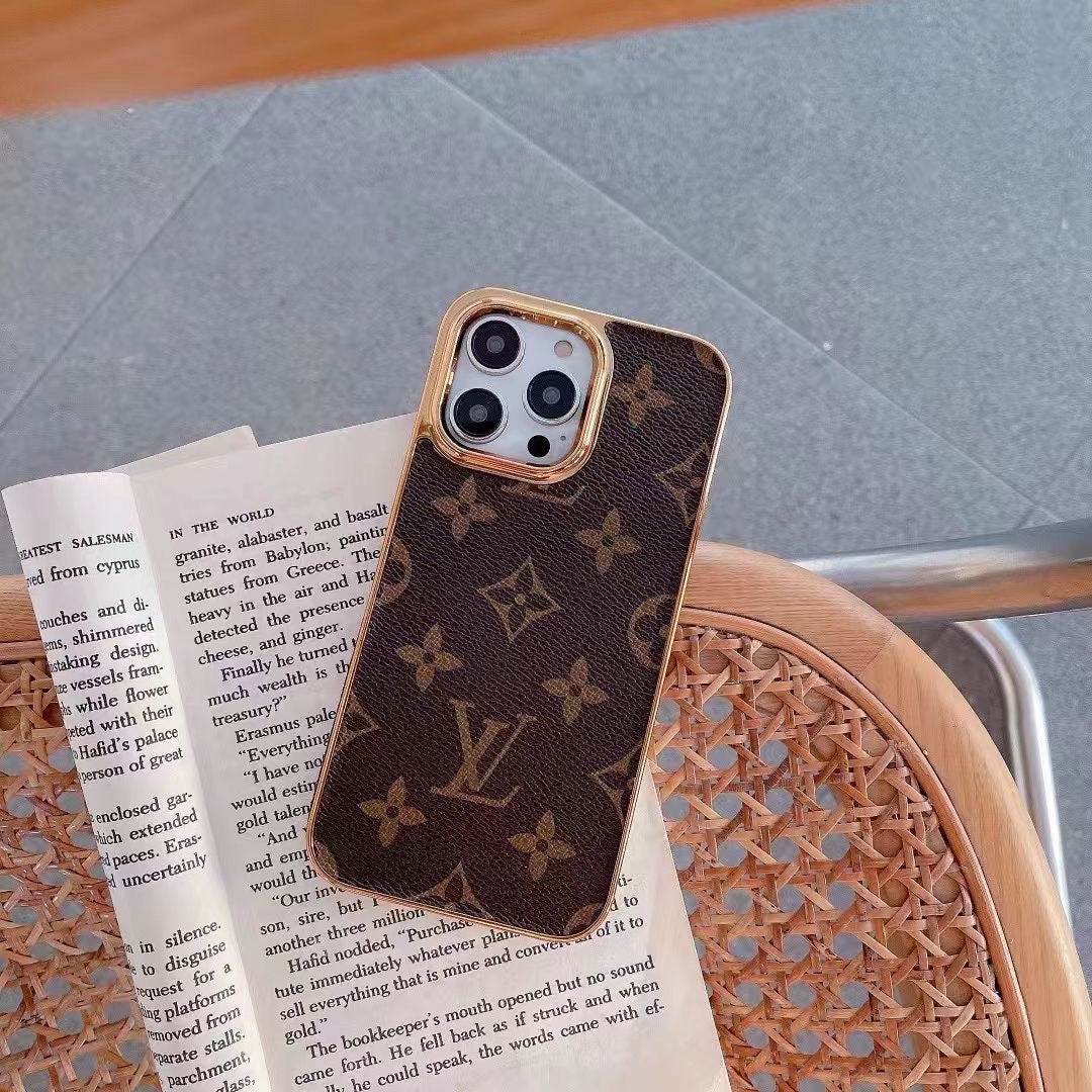 Classic Printed iPhone 16 Case – Luxury Designer Fashion Cover