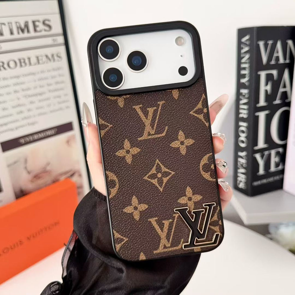 Luxury iPhone Case for iPhone 17 / 16 / 15 / 14 – Premium Designer Cover