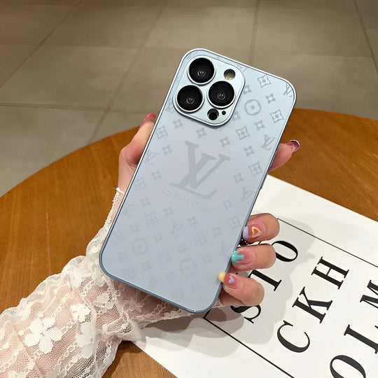Luxury Matte iPhone Case – Designer Style for iPhone 17 Pro / 16 / 15 / 14