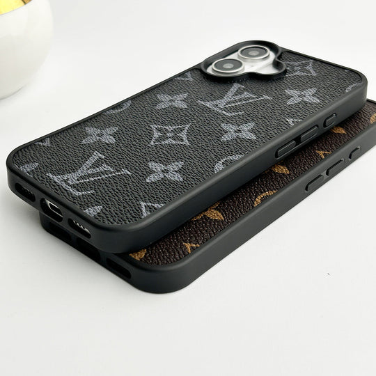 Designer Luxury iPhone 17 Pro Case – Monogram Style Cover