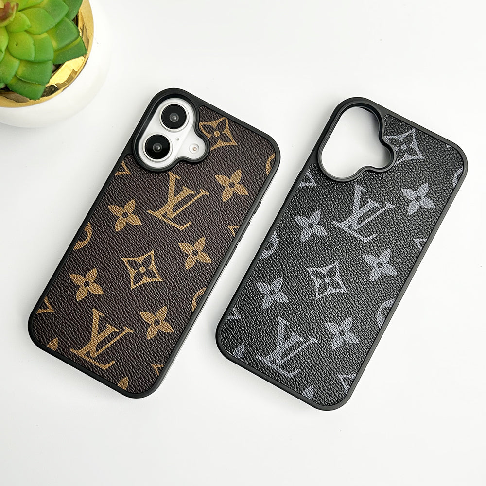 Designer Luxury iPhone 17 Pro Case – Monogram Style Cover