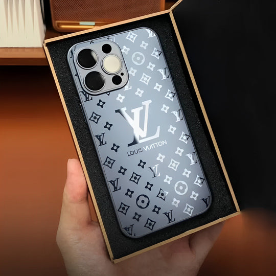 Luxury Matte iPhone Case – Designer Style for iPhone 17 Pro / 16 / 15 / 14